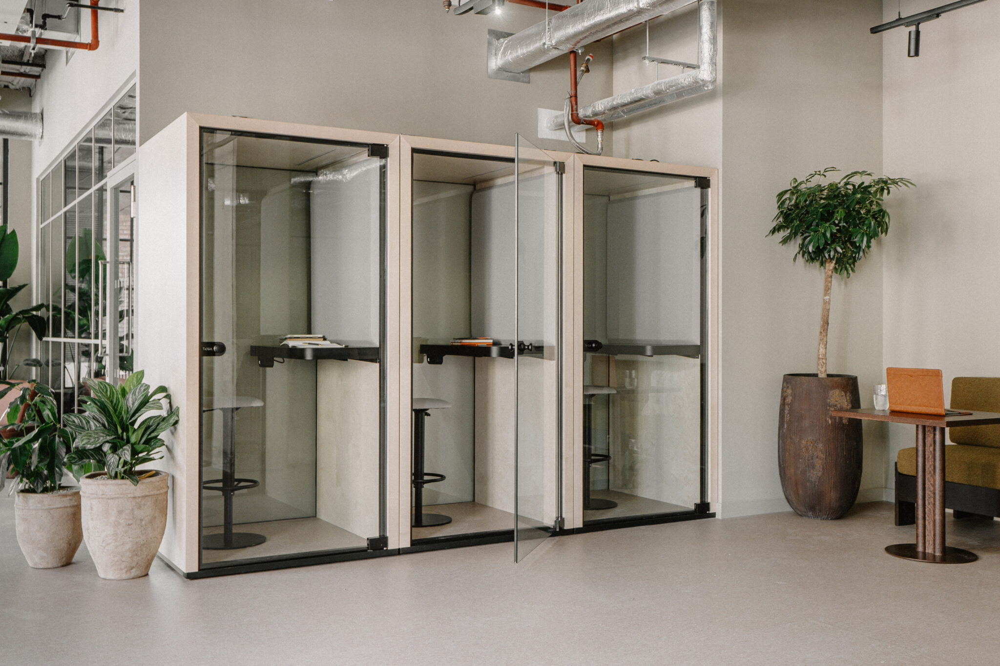Meadow Workspace - Mason & Fifth